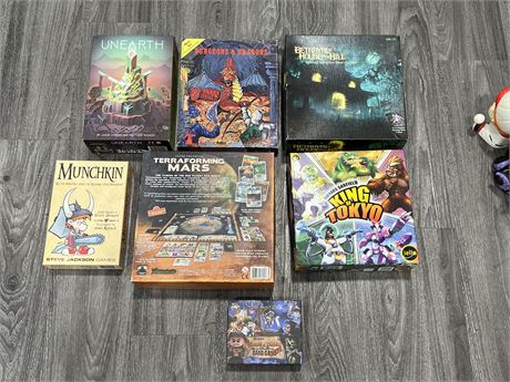 7PC OF BOARD GAMES