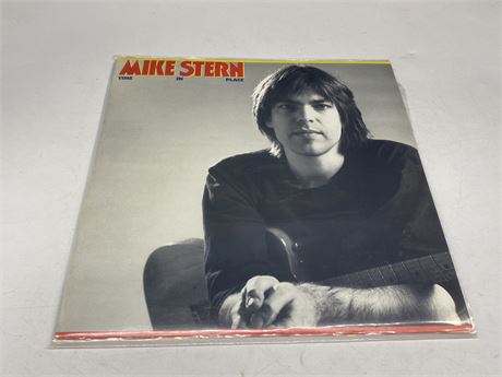 MIKE STERN - TIME IN PLACE - NEAR MINT (NM)