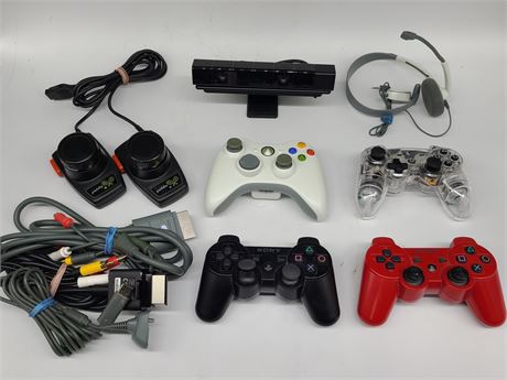 LOT OF MISC VIDEO GAME ACCESSORIES