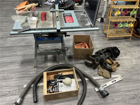 DELTA TABLE SAW COMPLETE W/ACCESSORIES - WORKS