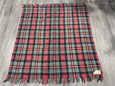 MADE IN ITALY PLAID MOTEL WOOL BLANKET (56”x77”)