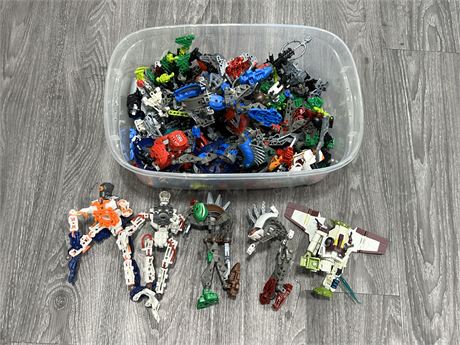 BIN OF PLASTIC FIGURES / TOYS - MOSTLY BIONCLES
