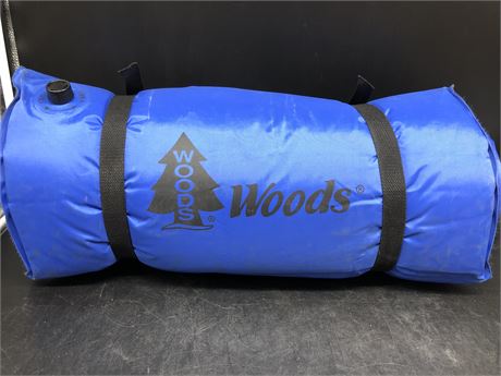 WOODS BLOWUP CAMPING MAT