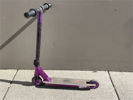 PURPLE LUCKY KICK SCOOTER (29.5” TALL IN PICTURE)
