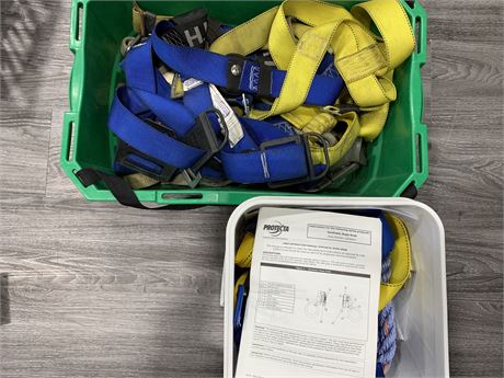 BIN OF HARNESSES & NEW ROOFERS KIT