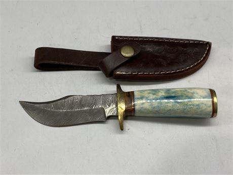 DAMASCUS HUNTING KNIFE W/SHEATH