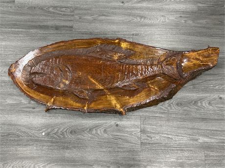 VINTAGE WOODEN INDIGENOUS SALMON CARVING - 4 FT LONG