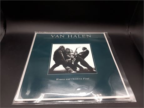 VAN HALEN - 1980 CDN 1ST RELEASE (XHS 3415) - VERY GOOD PLUS CONDITION - VINYL