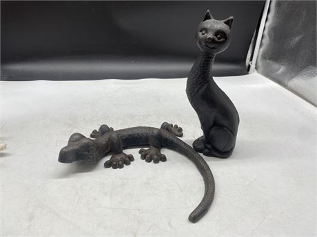 CAST IRON CAT AND GECKO