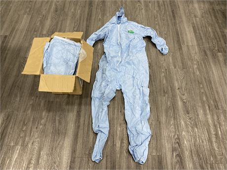 BOX OF PAINTERS COVERALLS — DISPOSABLE W/HOOD