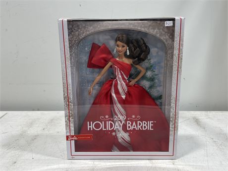 2019 HOLIDAY BARBIE IN BOX - 13” TALL