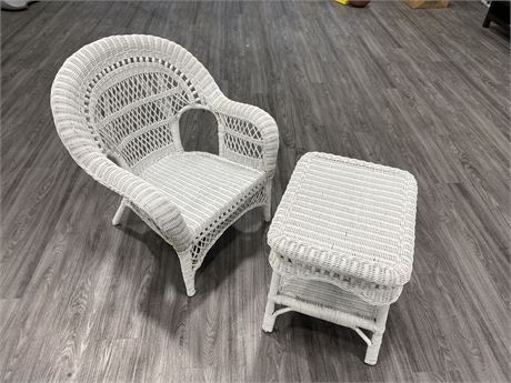 WHITE WICKER CHAIR & TABLE