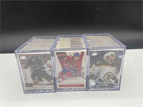 APPROX 650 ASSORTED NHL CARDS