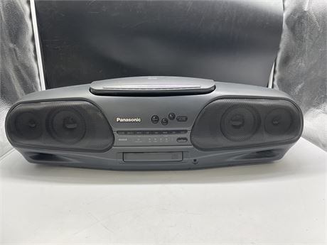 PANASONIC REMOTE CONTROL DUAL DECK PORTABLE STEREO CD SYSTEM RX-DT707