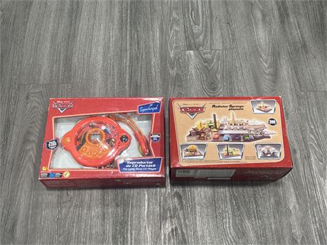 NEW CARS PORTABLE CD PLAYER + NEW OPEN BOX CARS RADIATOR SPRINGS PLAYSET