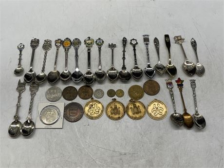 LOT OF SILVER SOUVENIR SPOONS & VINTAGE COINS, MEDALLIONS + TOKENS