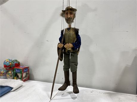 VINTAGE HAND CONTROLLED SOLDIER PUPPET (18”)