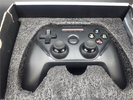 CONTROLLER - VERY GOOD CONDITION - XBOX ONE