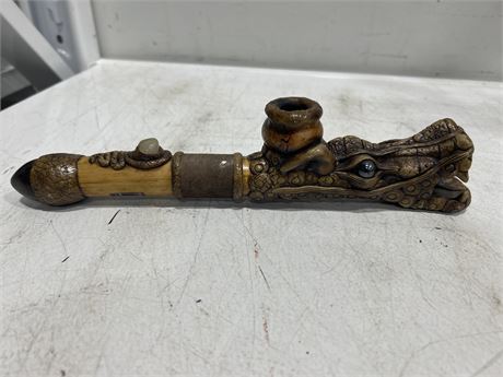 HAND CARVED DRAGON PIPE - MADE IN ECUADOR