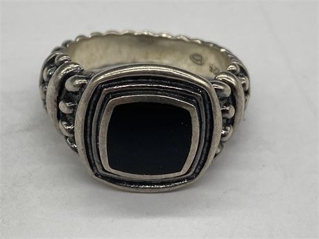 BEAUTIFUL STERLING RING WITH BLACK STONE SIZE 7