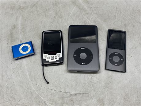 3 APPLE IPODS & CAMNEX MP3 PLAYER - NO CHARGERS