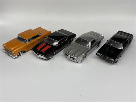 (4) 1:24 SCALE DIE CAST CARS