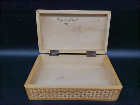 1949 GERMAN HANDCARVED BOX