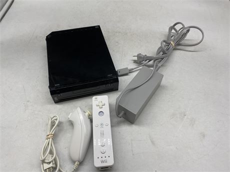 BLACK WII WITH WII SPORTS + WII REMOTE & NUNCHUCK