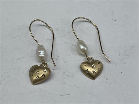 14K GOLD EARRINGS WITH HEARTS + REAL PEARLS