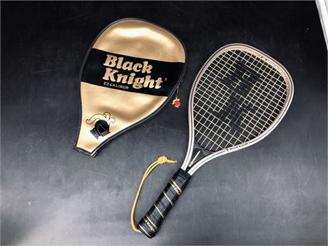 BLACK KNIGHT RACKET AND CASE