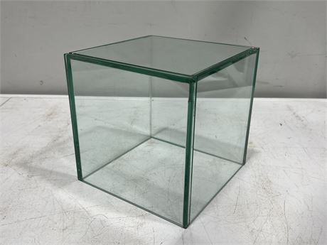 GLASS PLATE SHOP DISPLAY STAND (8”x8”)