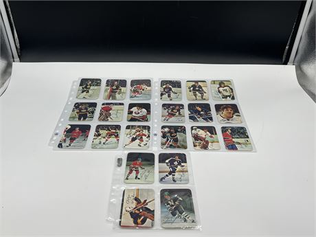 1977 OPC INSERT SET - 22 CARDS TOTAL