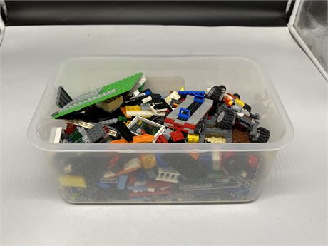 BOX OF MIXED LEGO
