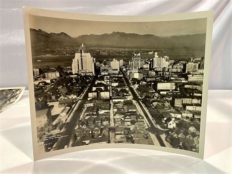 ANTIQUE VANCOUVER CITY PHOTO CIRCA 1930-40’s (~10”x8”)