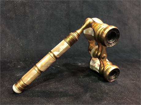 ANTIQUE MOTHER OF PEARL OPERA GLASSES