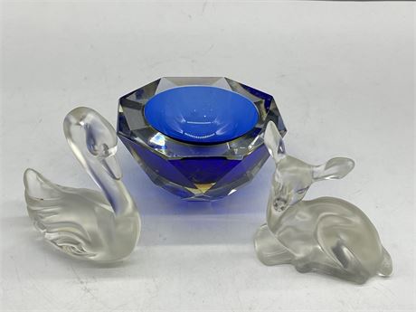 LALIQUE STYLE FROSTED DEER/SWAN & ART GLASS (4.5”X2.5”)