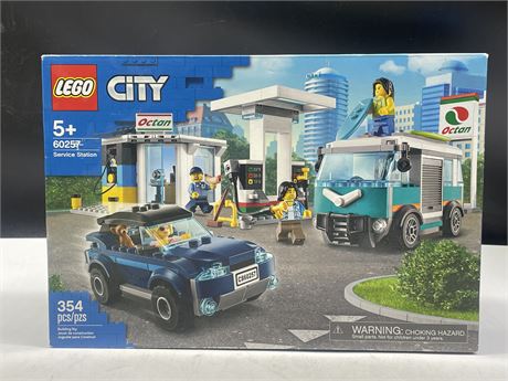 FACTORY SEALED LEGO CITY 60257