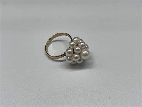 GOLD / GENUINE PEARL RING - CANNOT MAKE OUT WHAT KARAT IT IS - RING IS SMALL