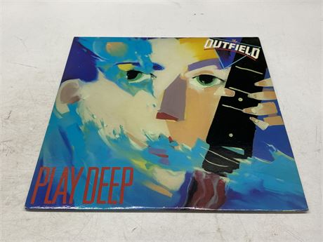 THE OUTFIELD - PLAY DEEP - (E) EXCELLENT