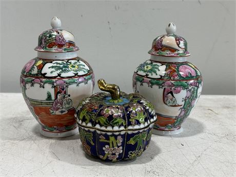 2 VINTAGE CHINESE MARKED VASES (6.5”) & CLOISONNÉ PIECE