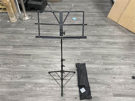 ADJUSTABLE/FOLDABLE MUSIC STAND W/CASE