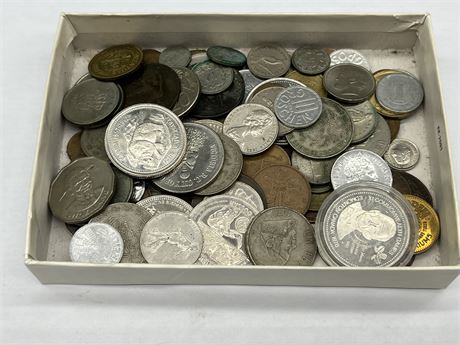 LOT OF VINTAGE COINS