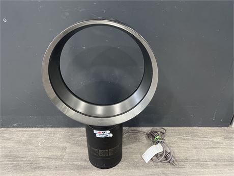 DYSON COOL FAN 22” TALL - WORKING BUT NEEDS REMOTE