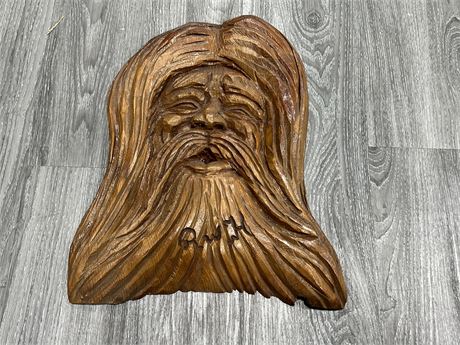 SIGNED HEAVILY CARVED WOODEN OLD WISE MAN SCULPTURE - 18”x15”