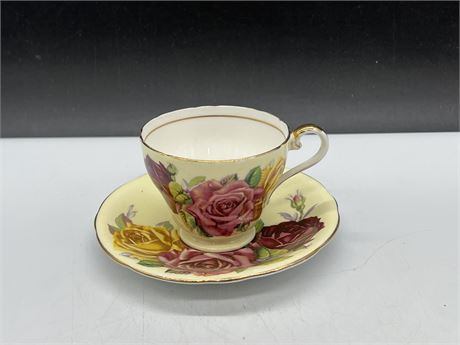 AYNSLEY RED PINK YELLOW CABBAGE ROSE TEA CUP & SAUCER