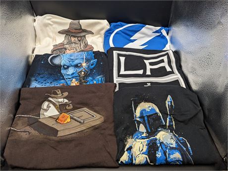 COLLECTION OF HOCKEY & MOVIE T-SHIRTS - MENS LARGE - EXCELLENT CONDITION