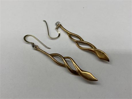 10K GOLD UNMARKED MADE IN NORWAY EARRINGS - 3.4G