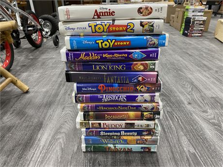 14 VHS MOVIES - MOSTLY DISNEY