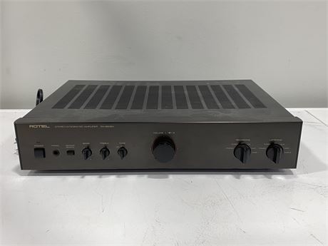 ROTEL RA-960BX INTEGRATED AMPLIFIER (Works)