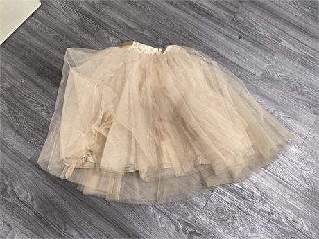 SPACE 46 TULLE SKIRT CHAMPAGNE COLOUR SIZE XXL 24” LONG